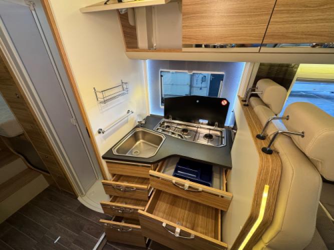 Adria Coral S 670 SL
