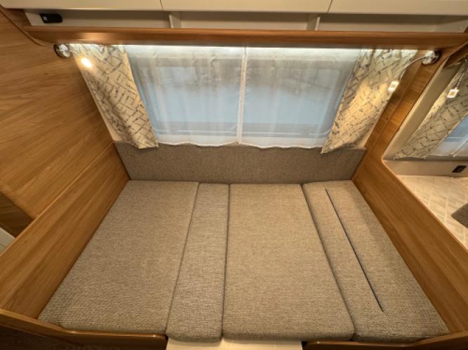 Hobby De Luxe 490 KMF