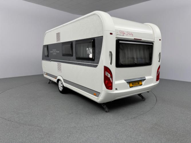 Hobby De Luxe 460 UFE