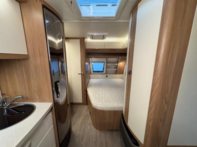 Hobby De Luxe 460 UFE