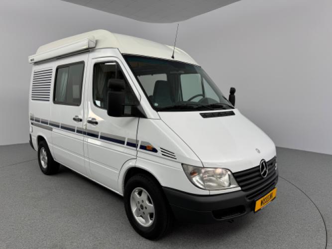 Mercedes La Strada