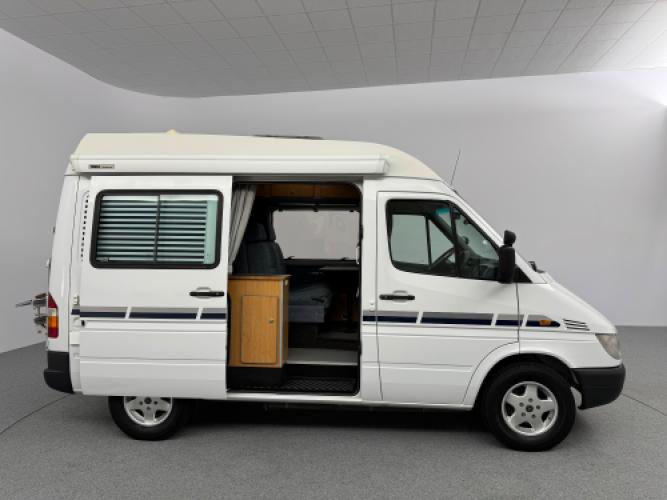 Mercedes La Strada