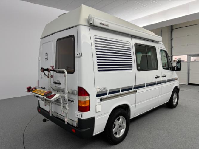 Mercedes La Strada