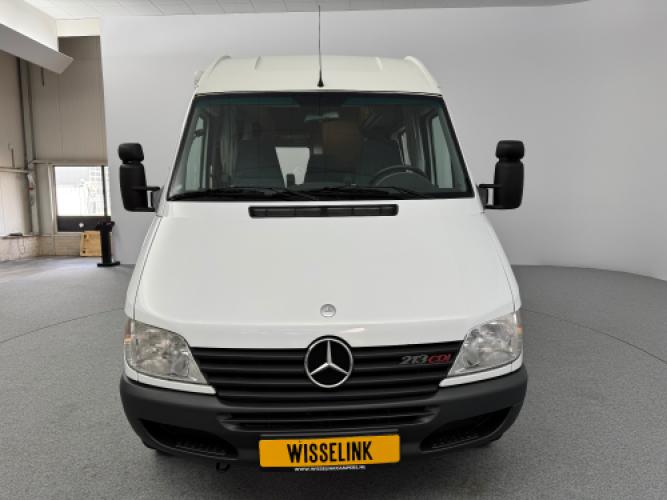 Mercedes La Strada