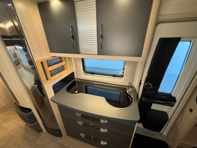 Hobby De Luxe Edition 560 KMFe