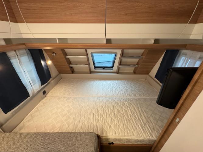 Hobby De Luxe 490 KMF
