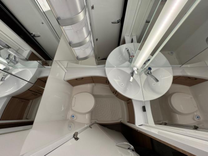 Hobby De Luxe 490 KMF