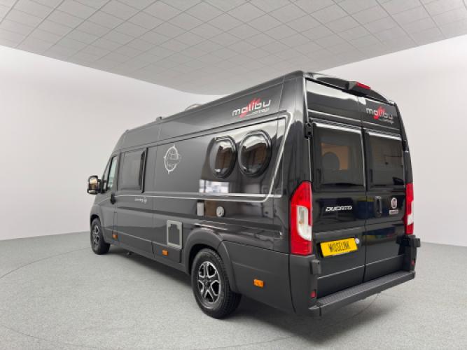 Malibu Charming Van 640 LE Skyview