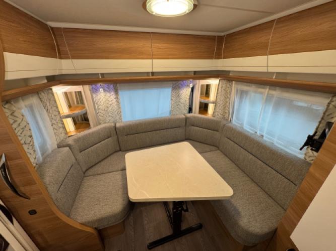 Hobby De Luxe 495 UL