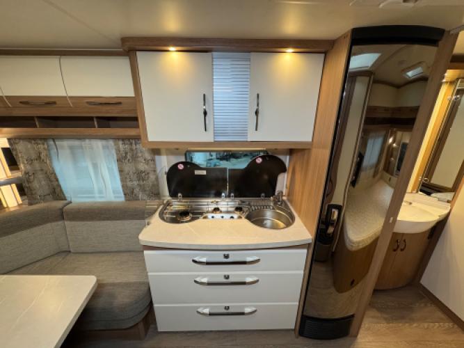 Hobby De Luxe 460 UFe