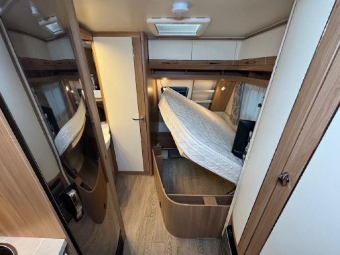 Hobby De Luxe 460 UFe