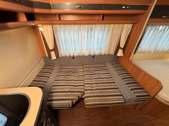 Hobby De Luxe 400 SFe