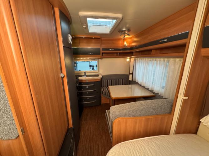 Hobby De Luxe 400 SFe