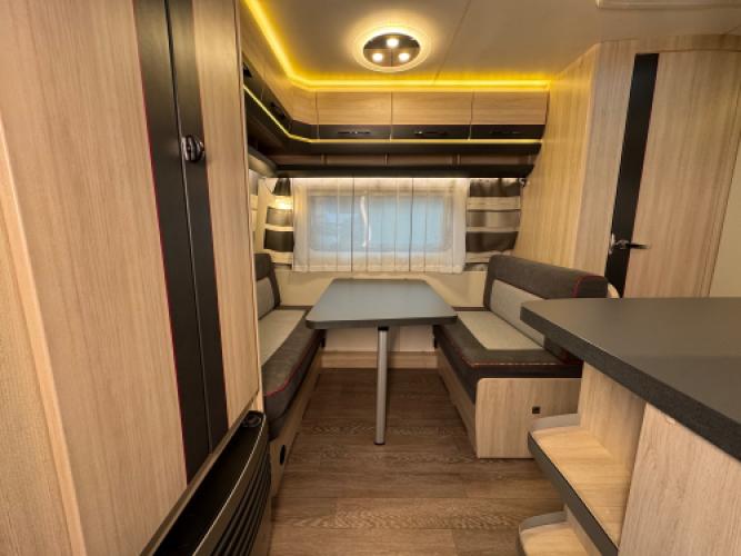 Hobby De Luxe Edition 440 SF