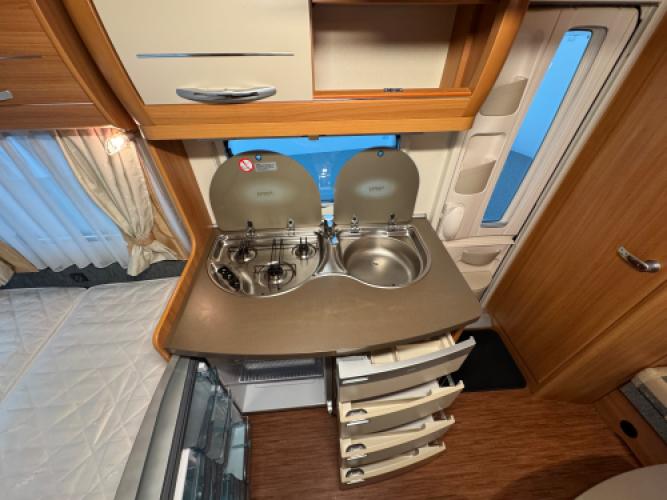 Hobby De Luxe 400 SF