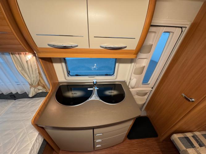 Hobby De Luxe 400 SF