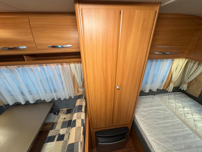 Hobby De Luxe 400 SF