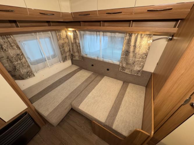 Hobby De Luxe 440 SF