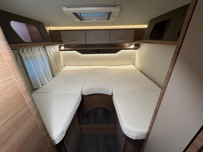 Knaus Live Wave 700 MEG