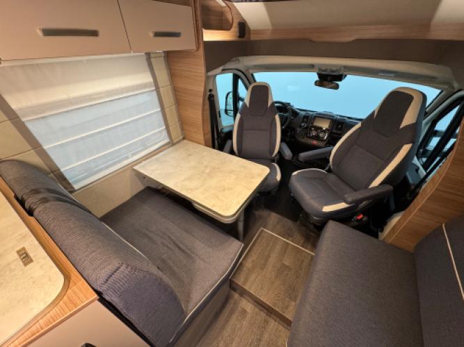 Knaus Live Wave 700 MEG