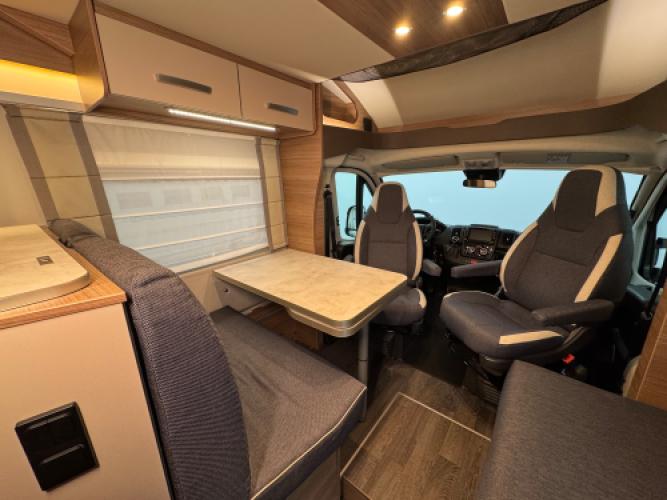 Knaus Live Wave 700 MEG