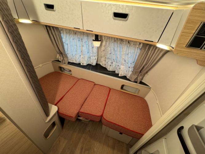 Eriba Touring 542 Tango Red