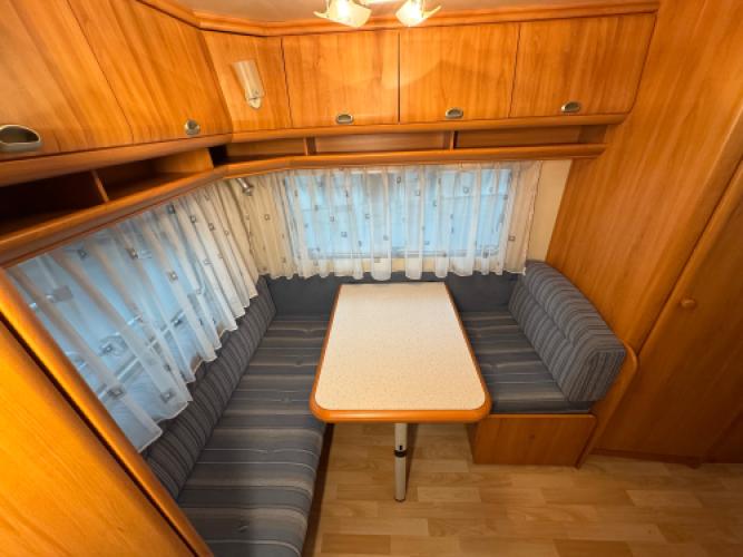 Hobby De Luxe Easy 440 SF