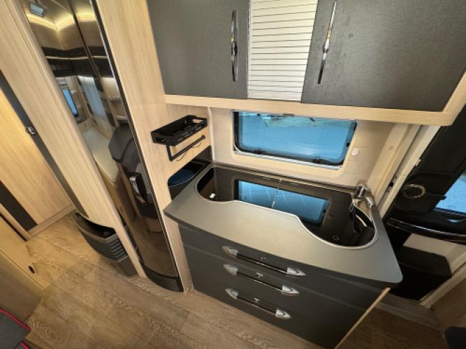 Hobby De Luxe Edition 560 KMFe