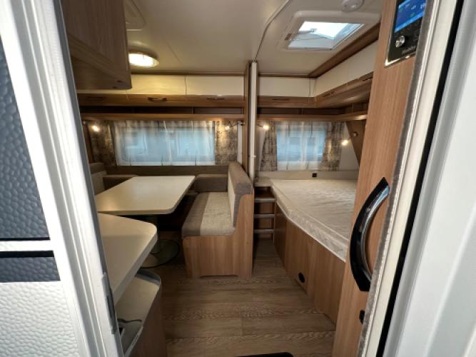 Hobby De Luxe 545 KMF