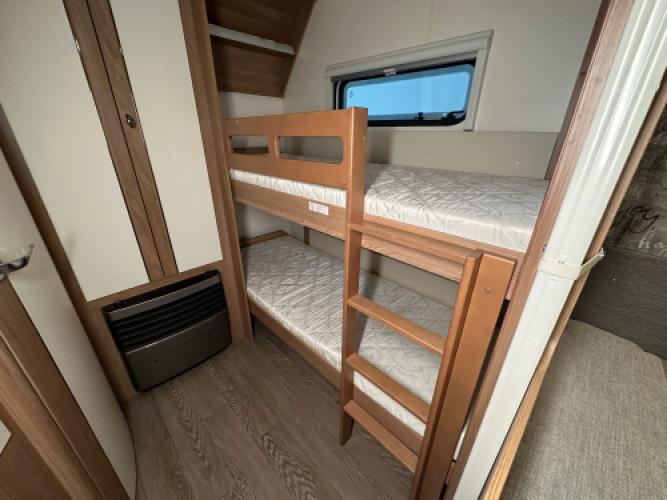 Hobby De Luxe 545 KMF