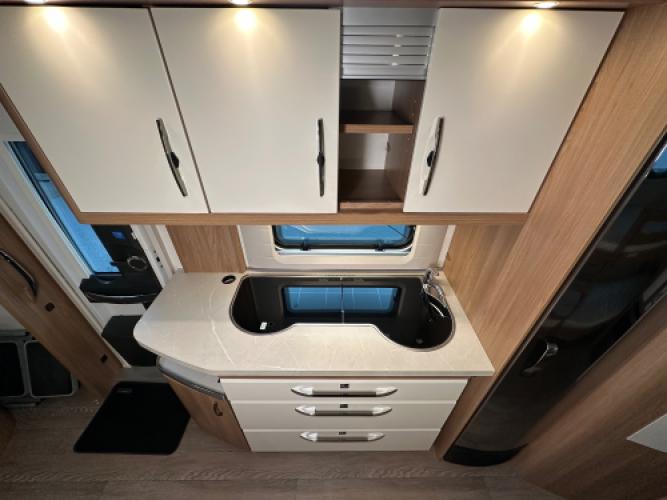 Hobby De Luxe 545 KMF