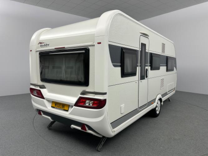 Hobby De Luxe 495 UL IC Line