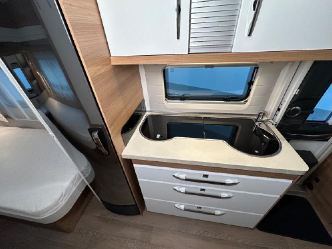 Hobby De Luxe 495 UL IC Line