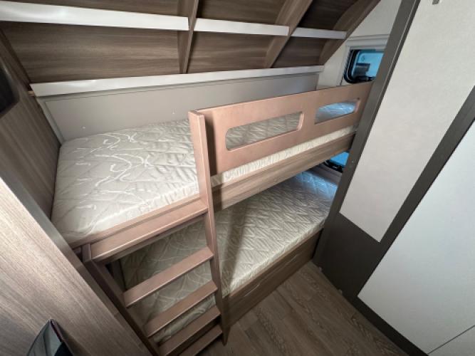 Hobby Excellent Edition 490 KMF