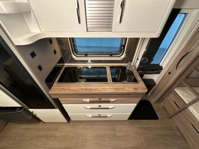 Hobby Excellent Edition 490 KMF