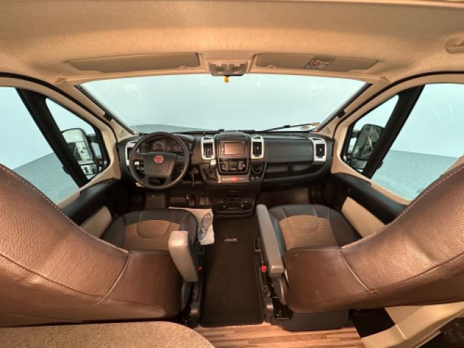 Malibu 600 DB Charming 150 PK Automaat Euro 6