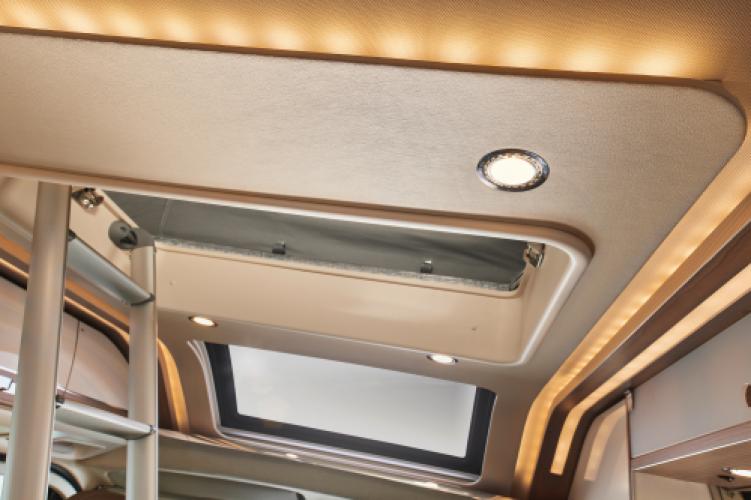 Malibu Van First Class - Two Rooms 640 LE RB Charming GT Skyview