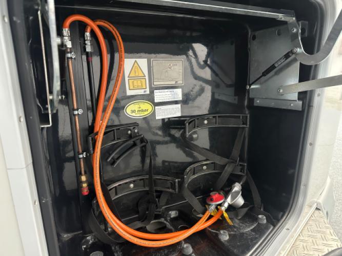 Eriba Touring Pan Familia 320