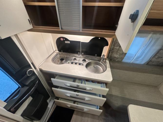 Hobby De Luxe 400 SFE