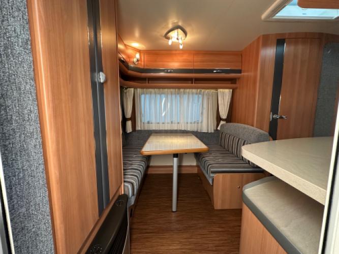 Hobby De Luxe 440 SF