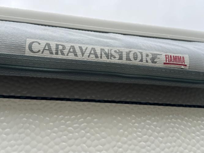 Hobby De Luxe 440 SF