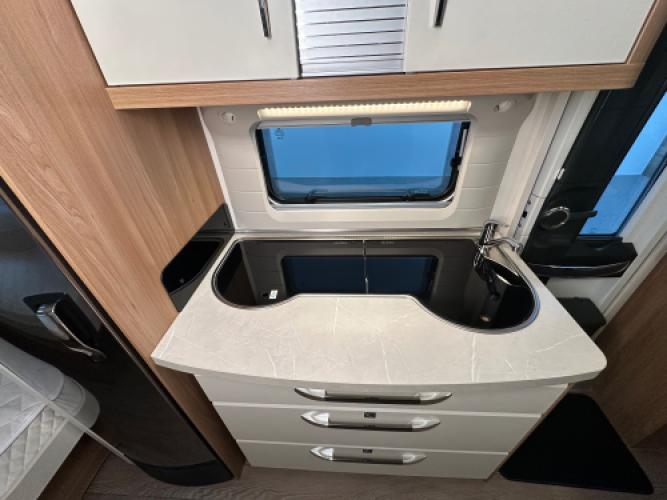 Hobby De Luxe 495 UL IC Silverline