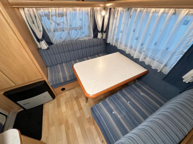 Hobby De Luxe Easy 440 SF