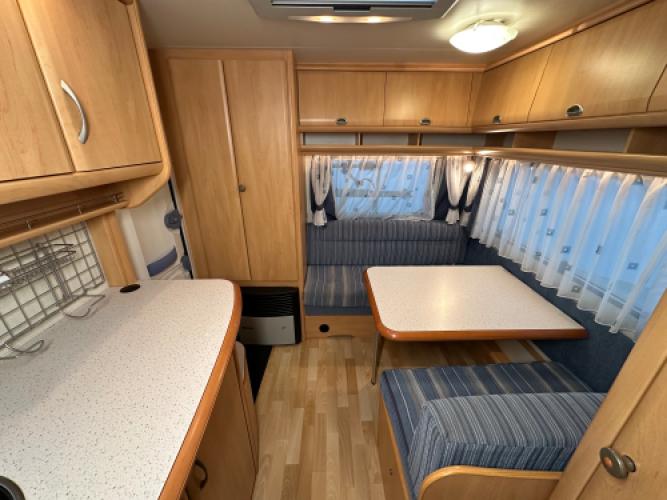 Hobby De Luxe Easy 440 SF