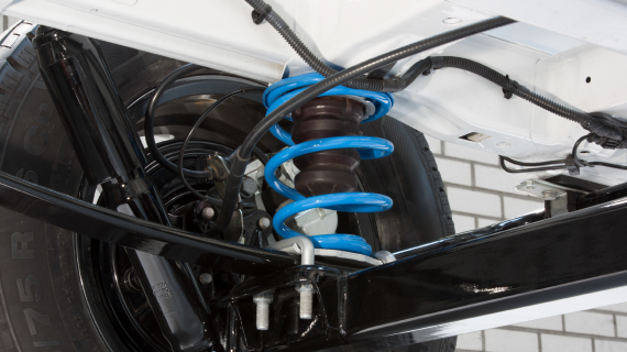 VB-Airsuspension hulpveren en schokbrekers achter.