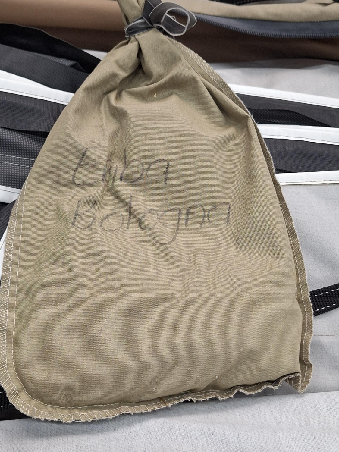 Unico Bologna Voortent + petluifel - Eriba Touring