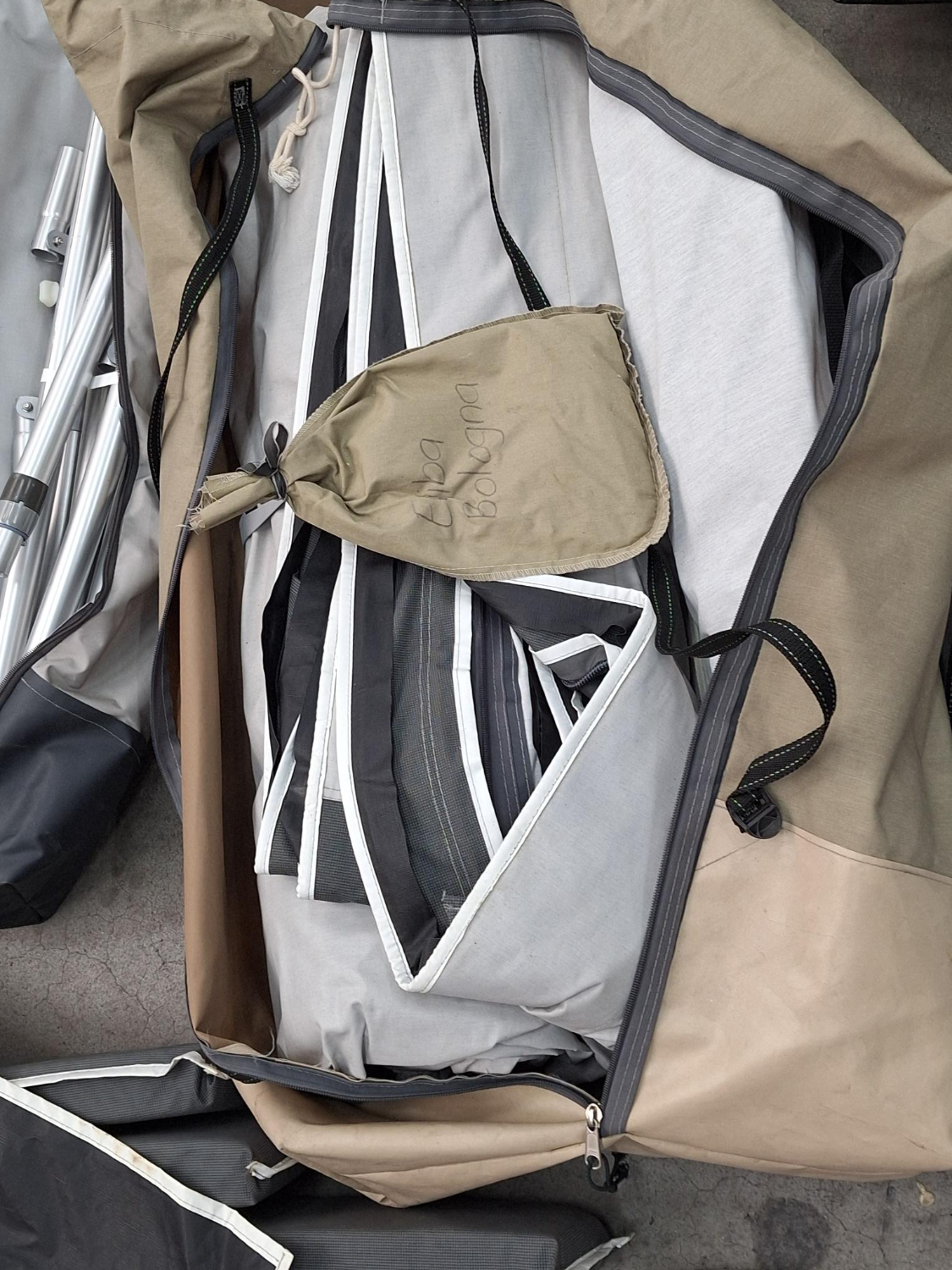 Unico Bologna Voortent + petluifel - Eriba Touring