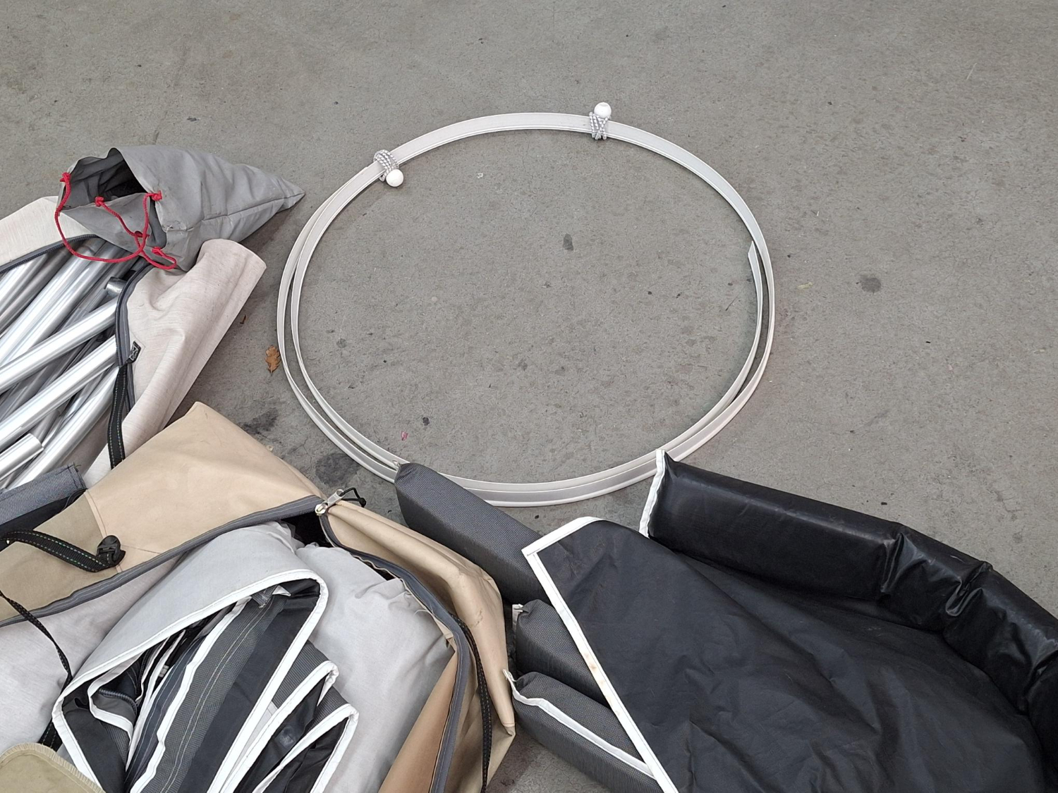 Unico Bologna Voortent + petluifel - Eriba Touring