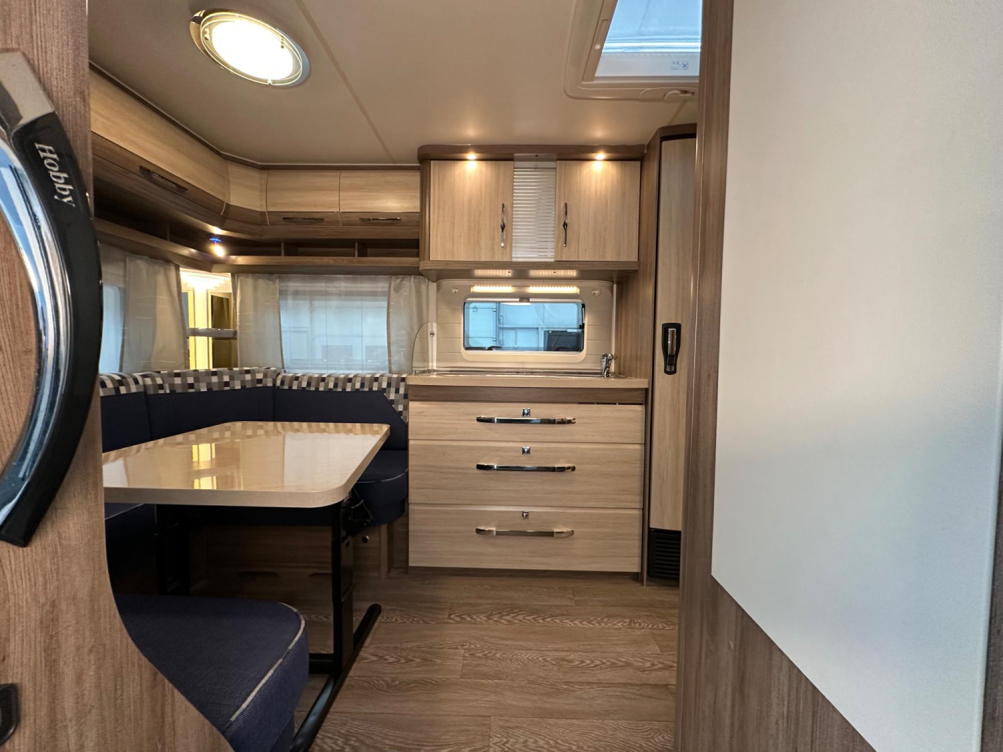 Hobby De Luxe 460 UFe