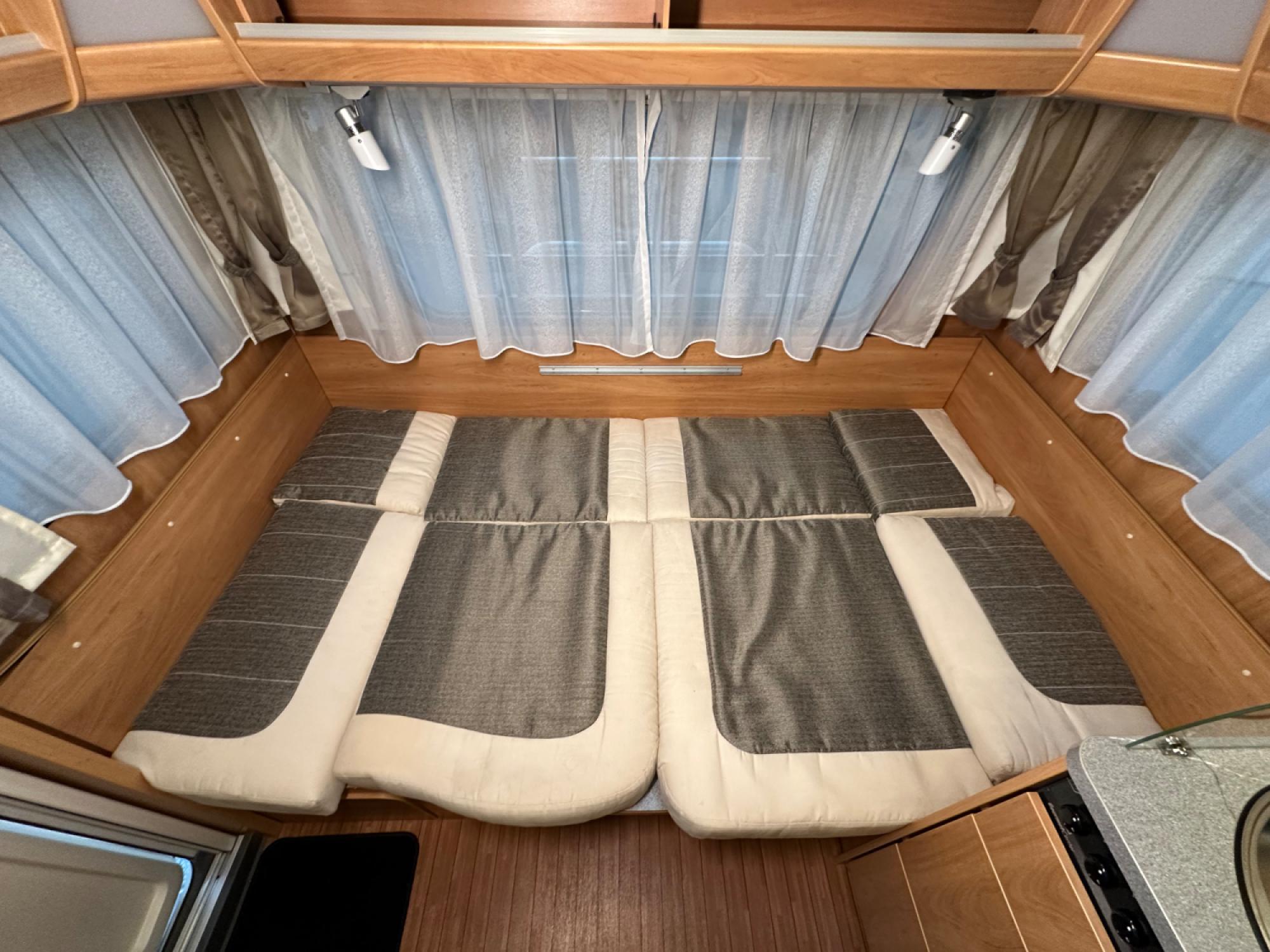 Dethleffs Camper 450 FR